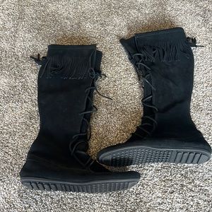 Minnetonka full length black leather moccasins